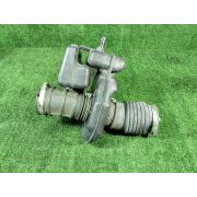 Патрубок воздушн.фильтра 16576CA00B для NISSAN MURANO PZ50 VQ35DE