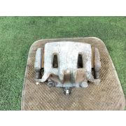 Суппорт 410111VA0B для NISSAN SERENA C26 MR20DD F L