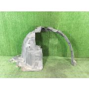 Подкрылок 638423VA0A для NISSAN NOTE E12 HR12DE F R