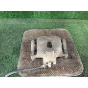 Суппорт 410113U80A для NISSAN MARCH AK12 CR12DE F L