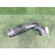 Патрубок воздушн.фильтра YF471303XB для MAZDA TRIBUTE EPEW YF