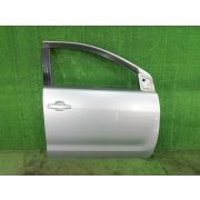 Дверь для TOYOTA IST NCP61 1NZ-FE F R