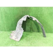 Подкрылок 638423VA0A для NISSAN NOTE E12 HR12DE F R