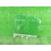 Стекло 823010M020 для NISSAN SUNNY FB14 GA15DE R L
