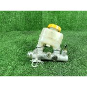 Главный тормозной цилиндр 4601043U05 для NISSAN CEFIRO A32 VQ20DE