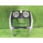 Рамка магнитофона 682603VA0A для NISSAN NOTE E12 HR12DE