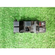 Блок упр.стеклоподъемниками 35750SLJ013 для HONDA STEPWGN RG1 K20A F R