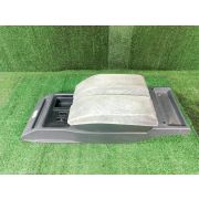 Подлокотник MB768032/MB775772 для MITSUBISHI DELICA P24W 4G64
