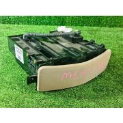 Подстаканник L1116439XD для MAZDA MPV LW3W L3-DE