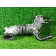Патрубок воздушн.фильтра L33613221C/L33613221D для MAZDA MPV LW3W L3-DE