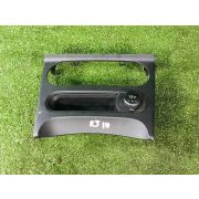 Бардачок 27570BR00A для NISSAN DUALIS KJ10 MR20DE