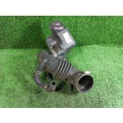 Патрубок воздушн.фильтра 165789E005 для NISSAN R'NESSA PNN30 KA24DE