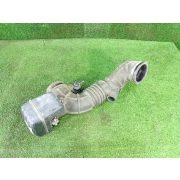 Патрубок воздушн.фильтра 178810H040 для TOYOTA AVENSIS AZT250 1AZ-FSE