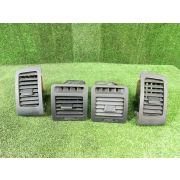 Дефлектор воздушный 687501A310/687612Y002 для NISSAN CEFIRO A33 VQ20DE