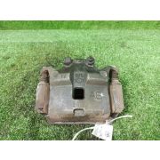 Суппорт 410112Y000 для NISSAN CEFIRO A33 VQ20DE F L